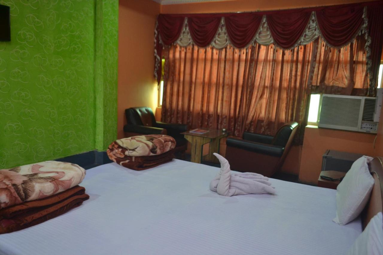 Hotel Golden Palace Kendrapara Exterior photo